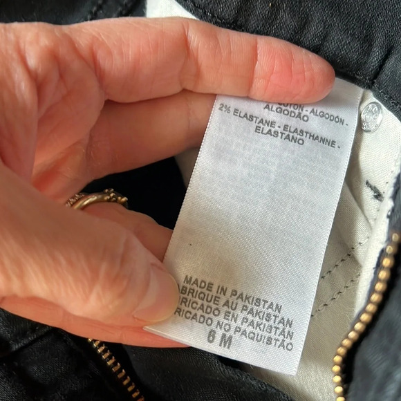 Levi’s perfectly slimming 512 bootcut EUC Black sz6 mid rise embellished pockets - Picture 3 of 7